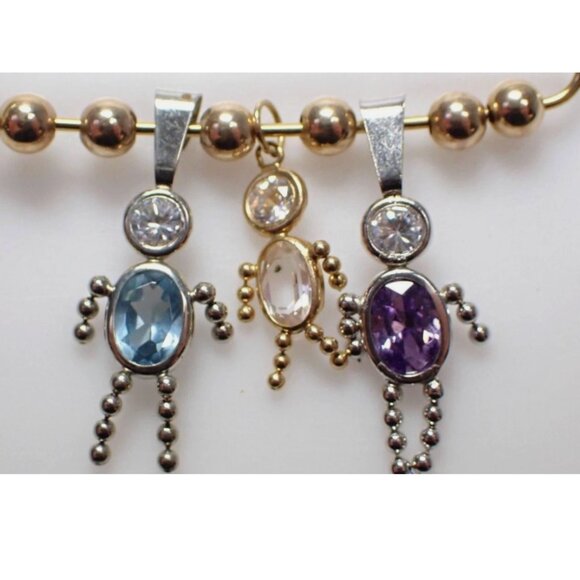 *SOLD* 14K Gold Pin with People Charms - Figures Boy Girl Charms - Picture 3 of 6